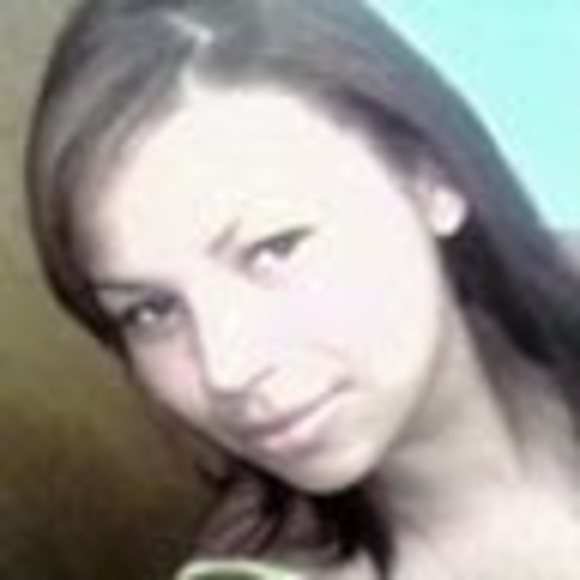 Profile Picture of Jacquelyn Taylor (@jacquelyntay425) on Poshmark