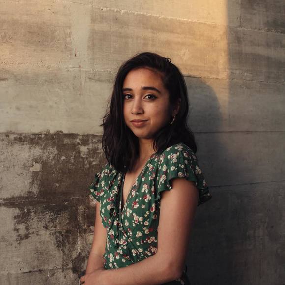 Profile Picture of Carolyn Diloreto (@cdilorets) on Poshmark