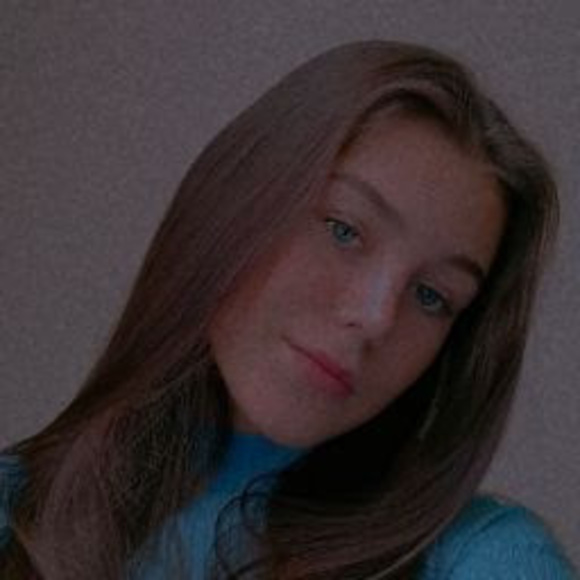 Profile Picture of Anna Karpenko (@drahobrat2018) on Poshmark