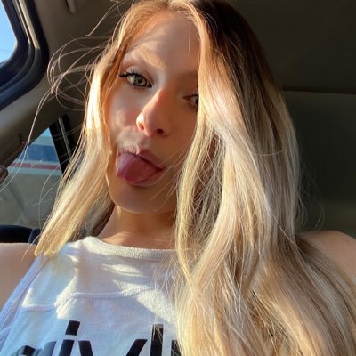 Profile Picture of Addison Jo 💛 (@addisonjoo) on Twitter