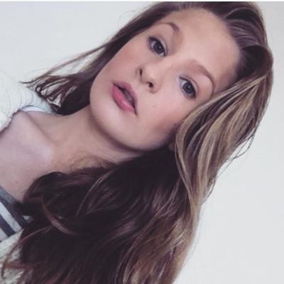 Profile Picture of Chloe Jaye Batchelor (@Chloe_5SOS109) on Twitter