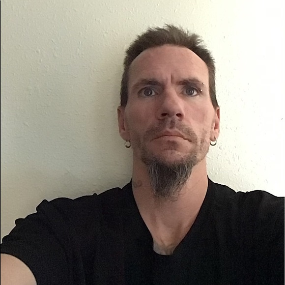 Profile Picture of Gerald Baumberger (@joker2g4) on Poshmark