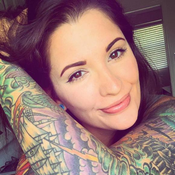 Profile Picture of Missy Aroney (@missyaroney) on Poshmark