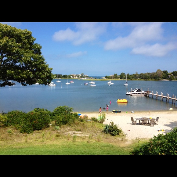 Profile Picture of Bianca Ng (@biancang) on Poshmark