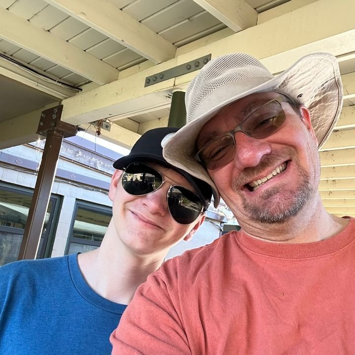 Profile Picture of Kenneth Averett (@@kenaverett1) on Tiktok