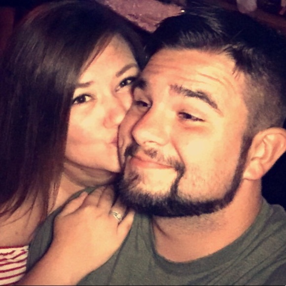 Profile Picture of Jenna Hyland (@harri632) on Poshmark