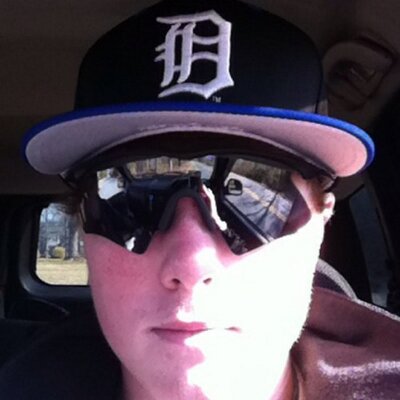 Profile Picture of Dustin Robinson (@DustinForest18) on Twitter