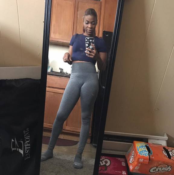 Profile Picture of Nish Nish (@nishy1025) on Poshmark