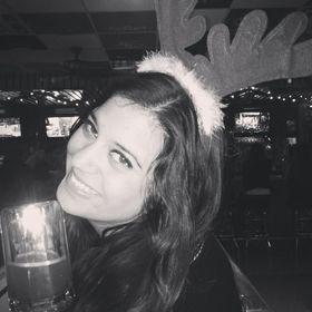 Profile Picture of Danielle Shehadeh (@danielleemeow) on Pinterest