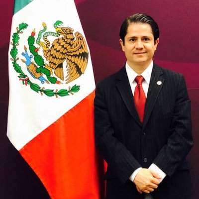 Profile Photo of CARLOS CABALLERO♘ ∴ (@CaballeroCarlos) on Twitter