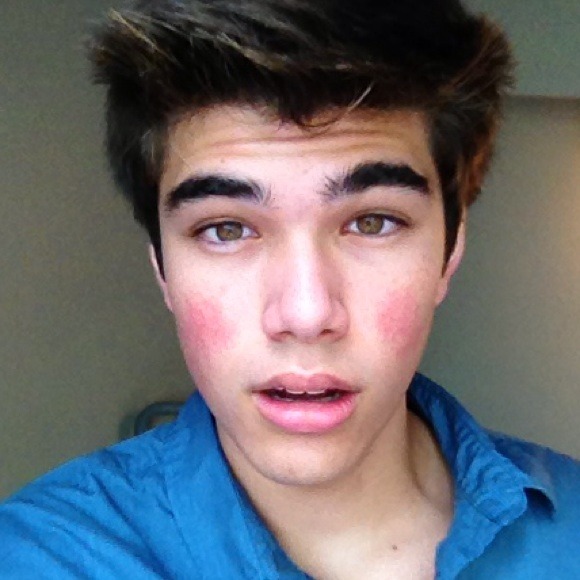 Profile Picture of Brandon Lundstrom (@bigb1415) on Poshmark