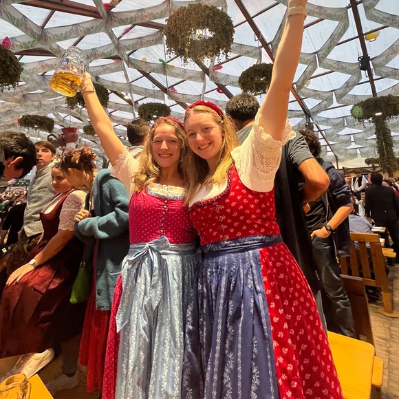 Profile Picture of Jordan Clemente (@jordic1999) on Poshmark