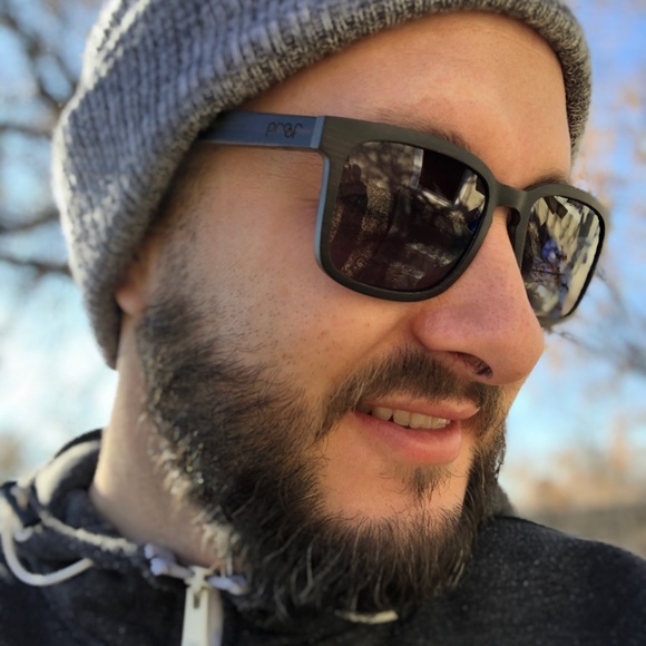 Profile Picture of David Elerding (@akading41) on Poshmark