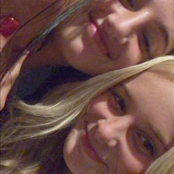 Profile Picture of Ava Ross (@avaross1) on Poshmark