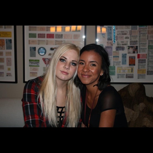 Profile Picture of Emma Roundy (@emaem) on Poshmark