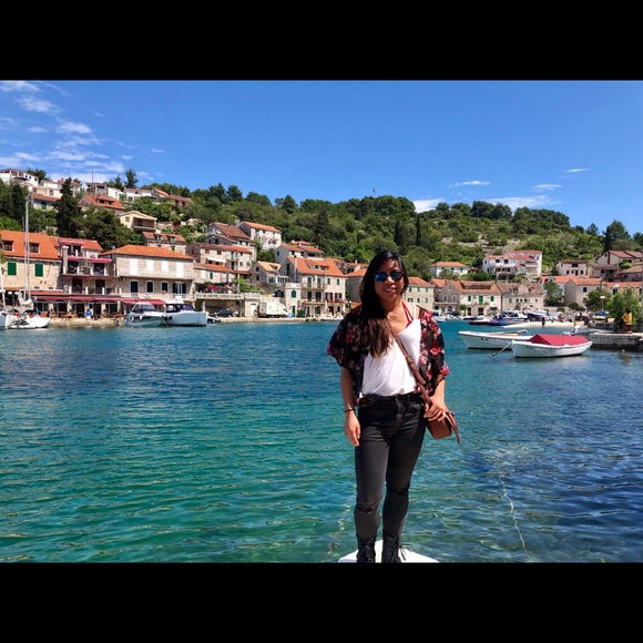 Profile Picture of Cindy Huang (@indycindie) on Poshmark