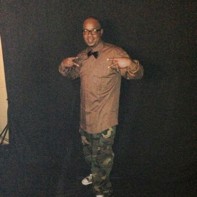 Profile Picture of Jeremy Eiland (@darealwine) on Twitter