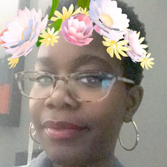 Profile Picture of Candice Mitchell (@can_i_am) on Poshmark