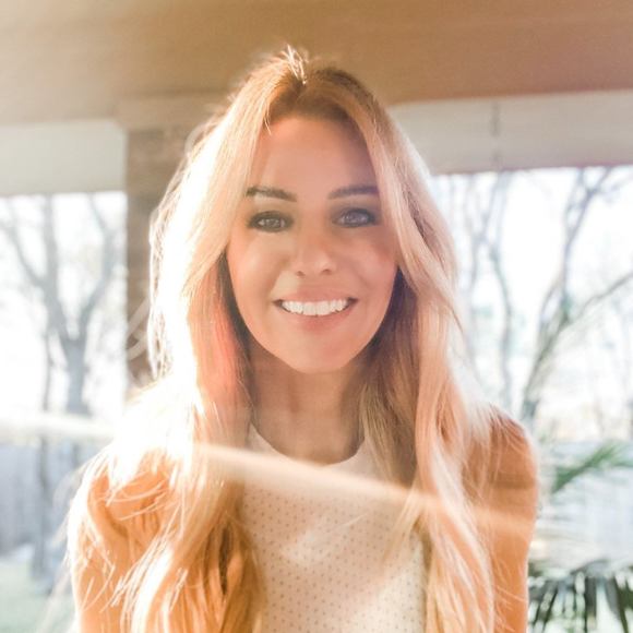 Michelle Romashko - Poshmark Profile Picture of Michelle Romashko (@mkling77) on Poshmark