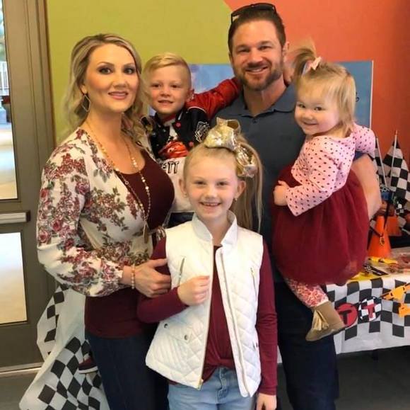 Dustin Gerbig - Poshmark Profile Picture of Dustin Gerbig (@dustingerbig) on Poshmark