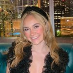 katie🦦 - Instagram Profile Picture of katie🦦 (@katieleeper) on Instagram