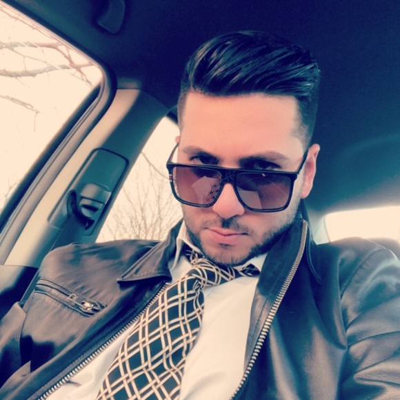 Profile Picture of Jason Sutton (@jaycrib) on Poshmark