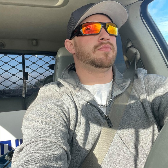 Profile Picture of Austin Bestwick (@austinbestwick) on Poshmark