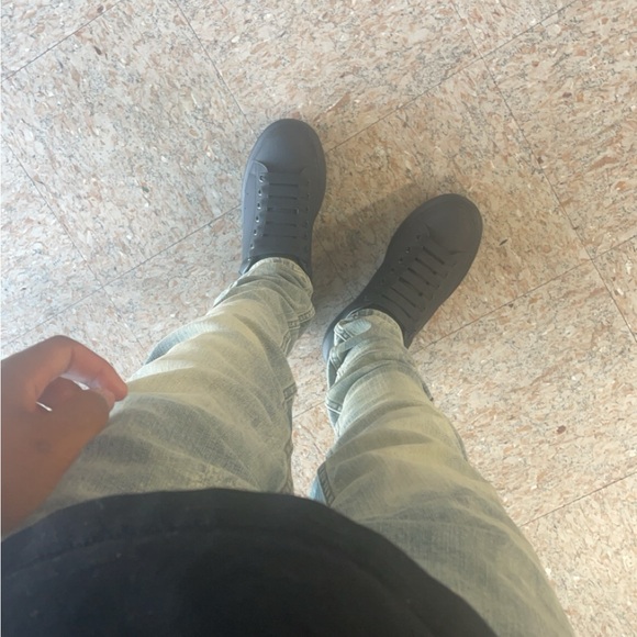 Profile Picture of Julio Proseco (@julioproseco33) on Poshmark