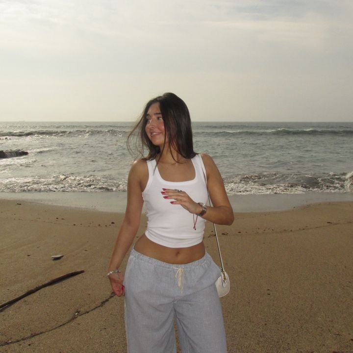 Profile Picture of paula (@paaulaamj) on Tiktok