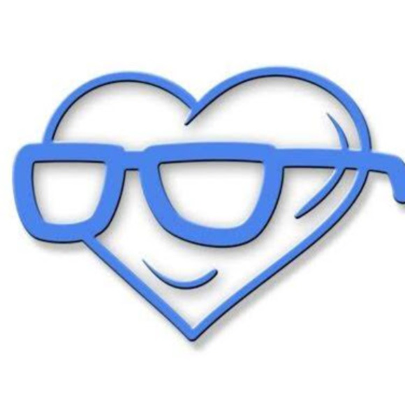 Profile Picture of Kaydee Brisendine (@kaydeebrisendin) on Poshmark