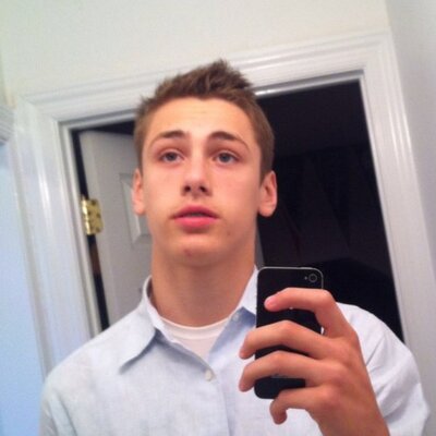 Profile Picture of Jerry Greer (@Jer_Bear45) on Twitter