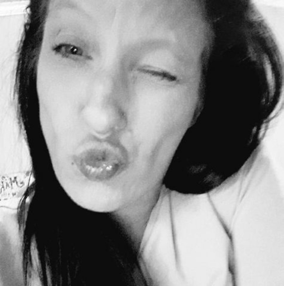 Profile Picture of Ashley Beeler (@beelera727) on Poshmark