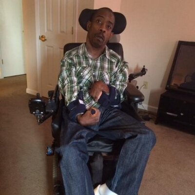 Profile Picture of Charles Burris (@Charles6482) on Twitter