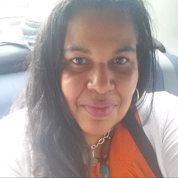 Profile Picture of Dorreen Allen (@dorreen1965) on Poshmark