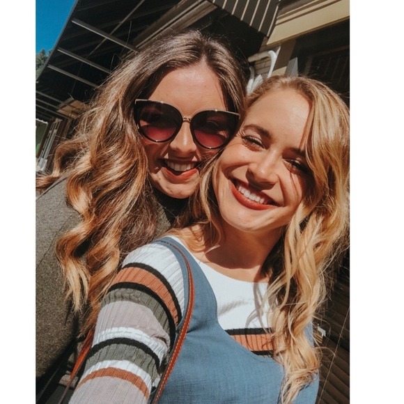 Profile Picture of Katie Cassimatis (@ktcassi96) on Poshmark