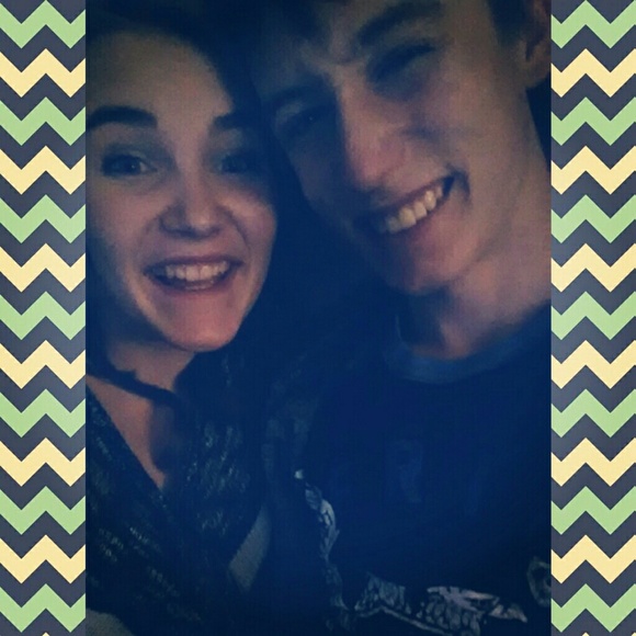 Profile Picture of Mikinzi Nilsen (@mikinzinilsen) on Poshmark