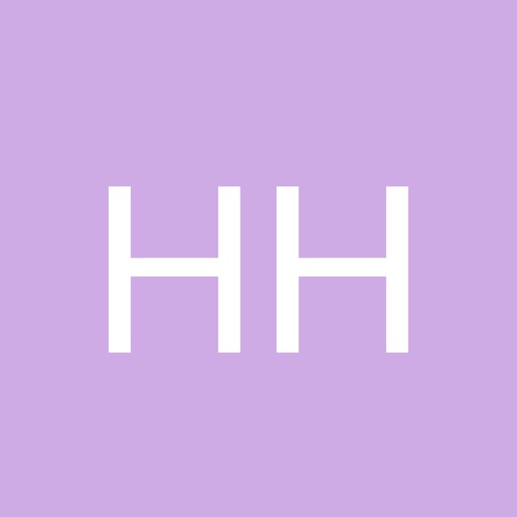 Profile Picture of Hsuim928uah2 Hsuim928uah2 (@hsuim928uah2) on Poshmark