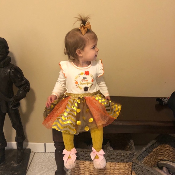 Profile Picture of Michelle Canuso (@michelle_canuso) on Poshmark