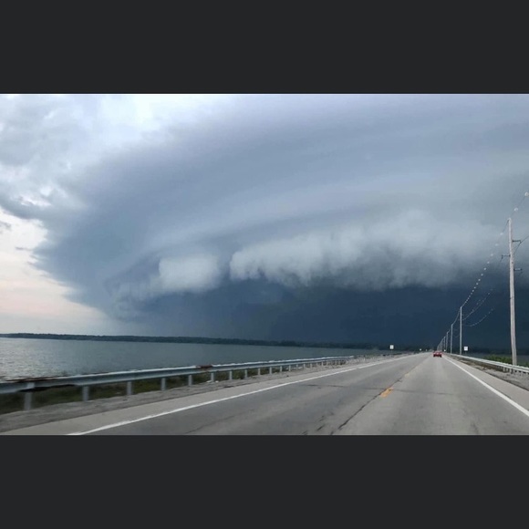 Profile Picture of Jason Cutsinger (@kcut87) on Poshmark