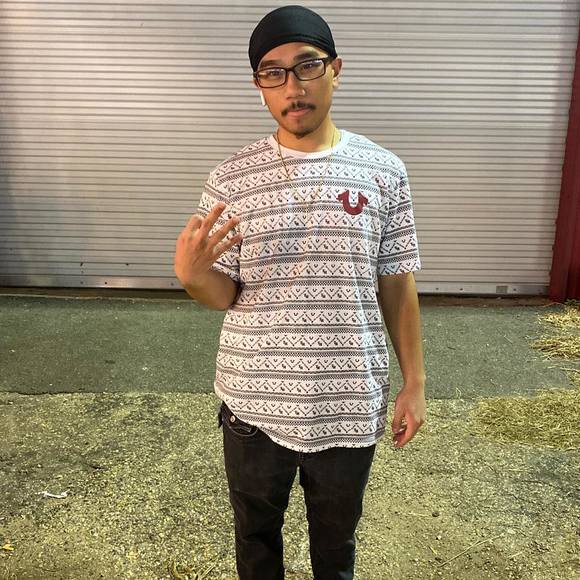 Profile Picture of Aaron Huynh (@aaron850) on Poshmark