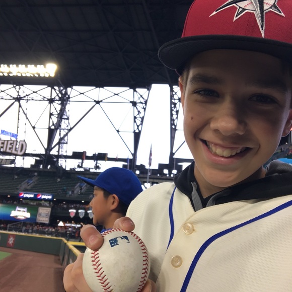 Profile Picture of Gavin Owen (@gavinowen) on Poshmark