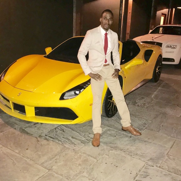 Profile Picture of Kevin Thompson (@ktwinning85) on Poshmark