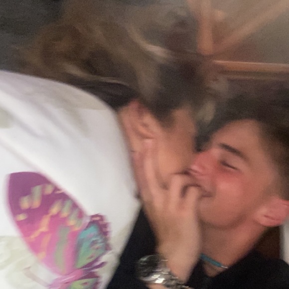 Logan Henager - Poshmark Profile Picture of Logan Henager (@loganhenager) on Poshmark