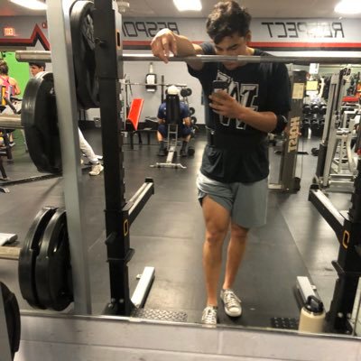 Profile Picture of Jacob Damian (@jakedamian15) on Twitter