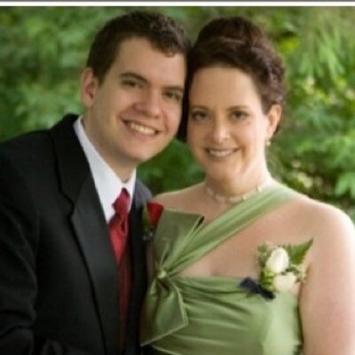 Profile Picture of Lea Brown (@Saintly_too) on Twitter