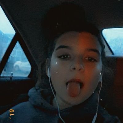 Profile Picture of Amelia Root (@RootAmelia) on Twitter