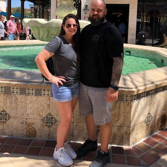 Profile Picture of Johanna Canas (@johannad617) on Poshmark