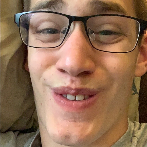 Profile Picture of Caleb Tebeest (@calebtebeest) on Poshmark