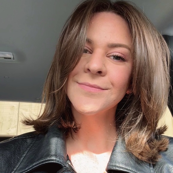 Heidi Wittig - Poshmark Profile Picture of Heidi Wittig (@heidiwittig) on Poshmark