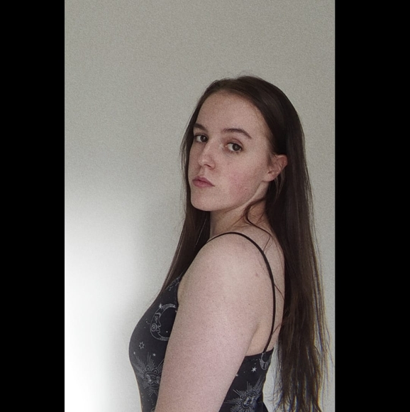 Profile Picture of Katelyn Mathers harris (@trevorwhat3) on Poshmark